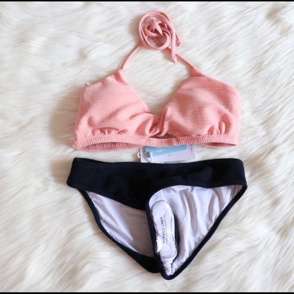 NEW Pink and Navy Cupshe Bikini - Picture 2 of 4